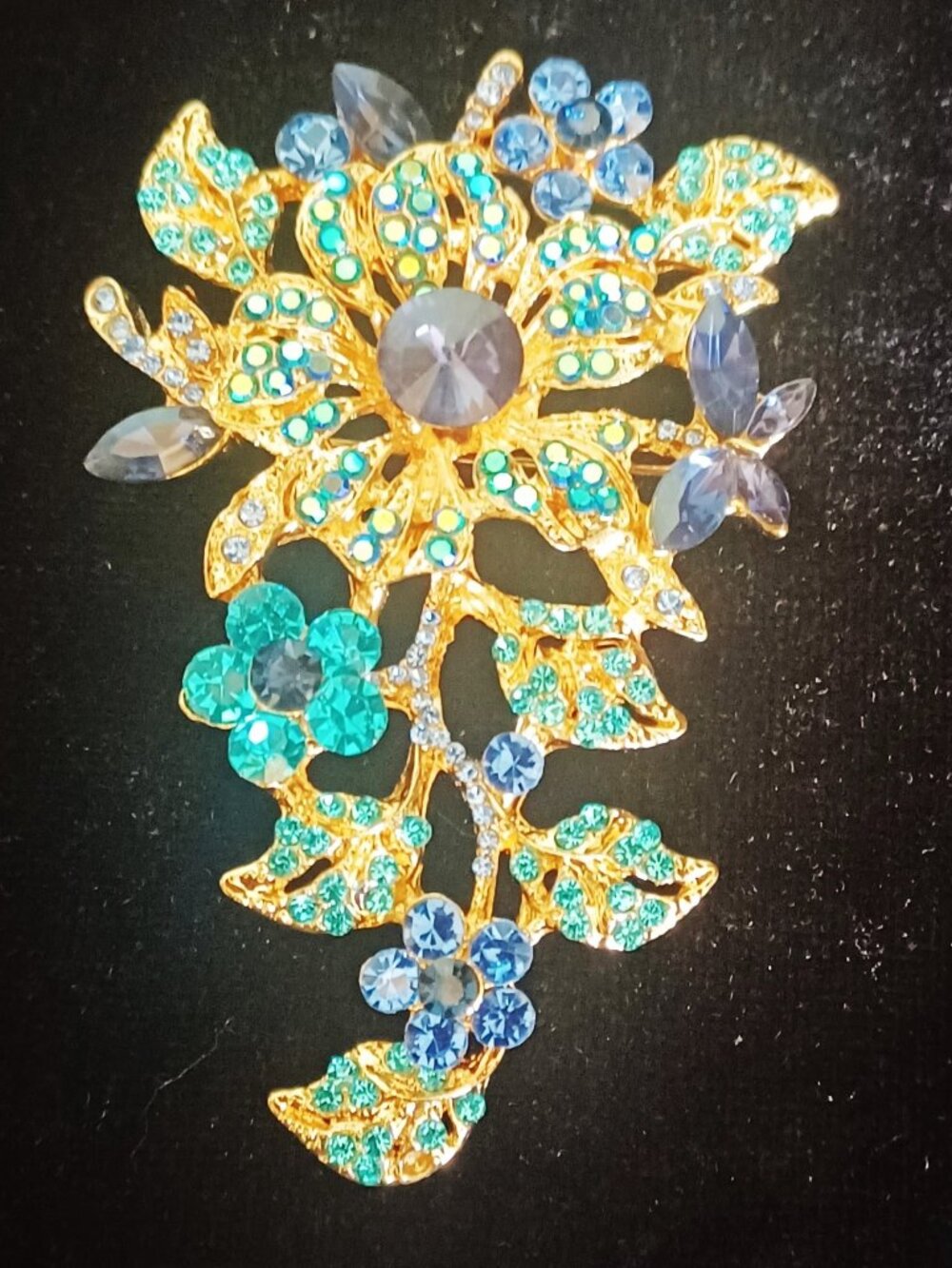 Sparkling Flower Brooch 3"